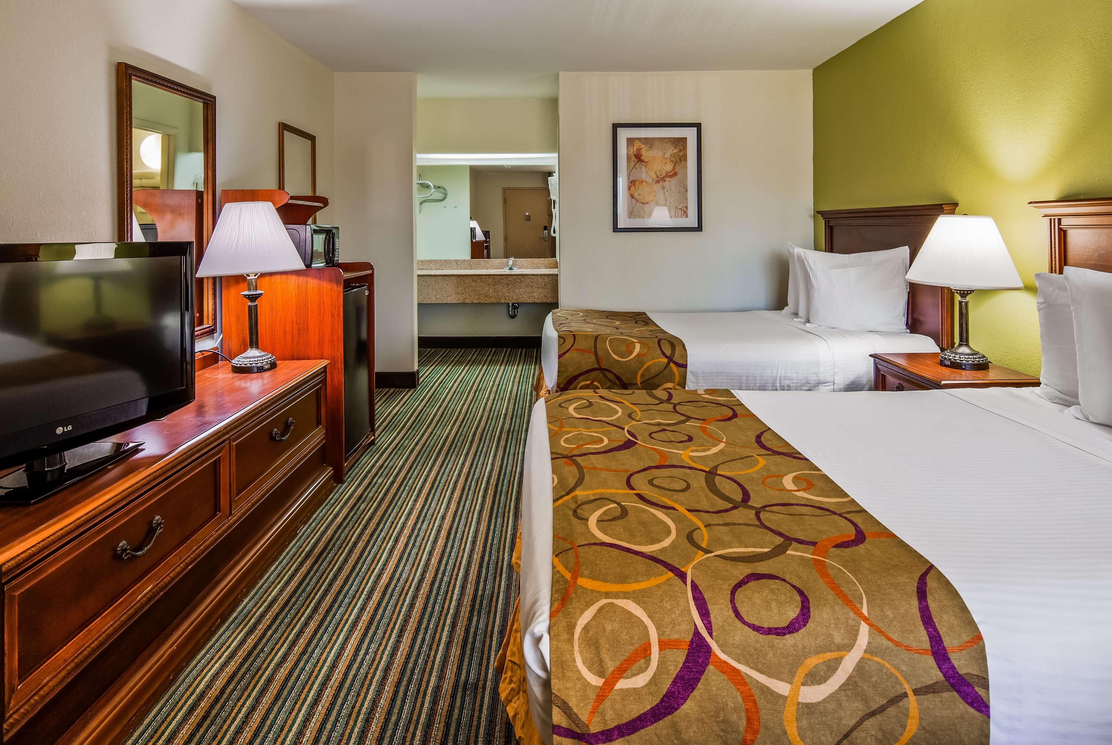 Ramada By Wyndham Savannah Gateway Georgetown Exterior foto