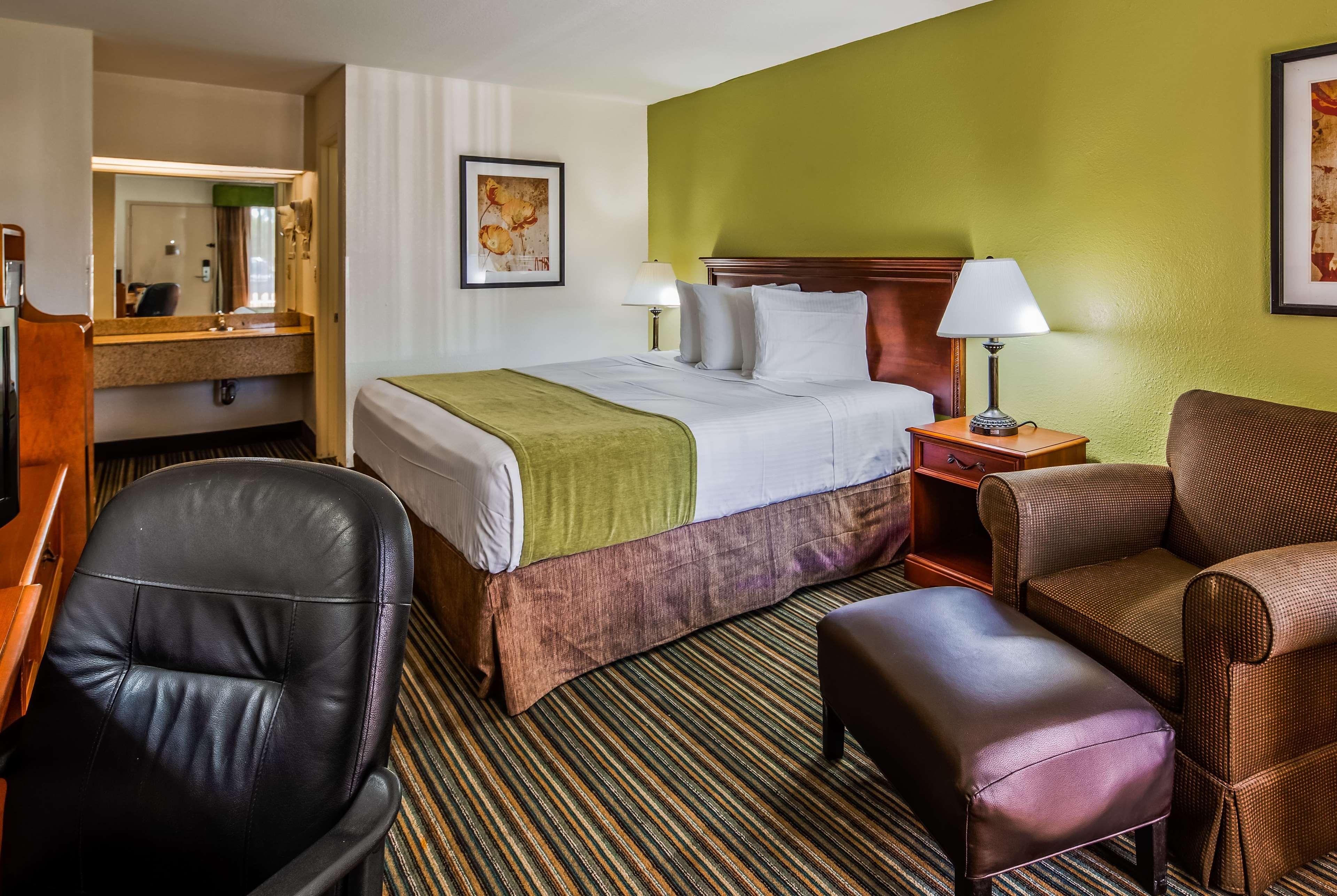 Ramada By Wyndham Savannah Gateway Georgetown Exterior foto