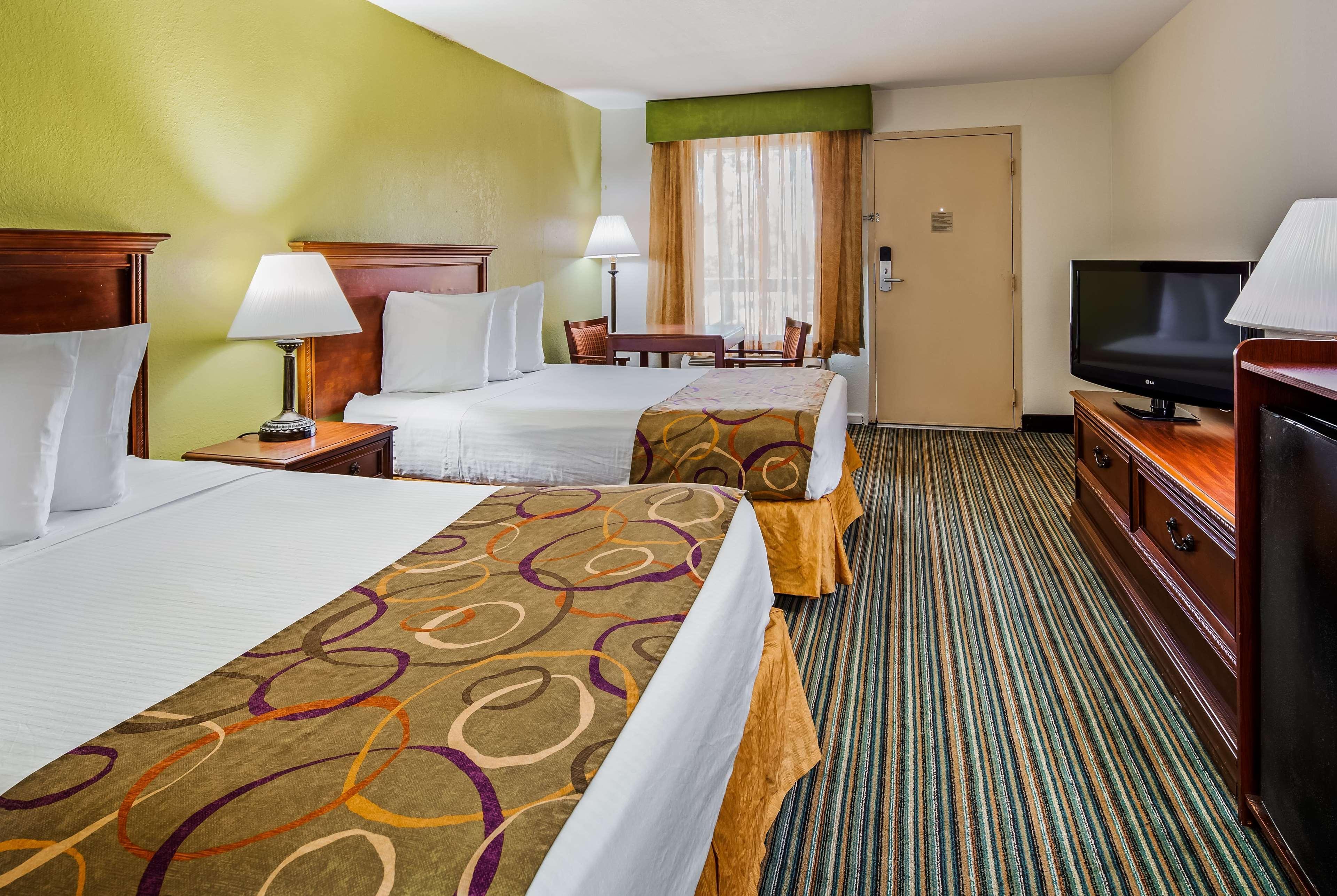 Ramada By Wyndham Savannah Gateway Georgetown Exterior foto