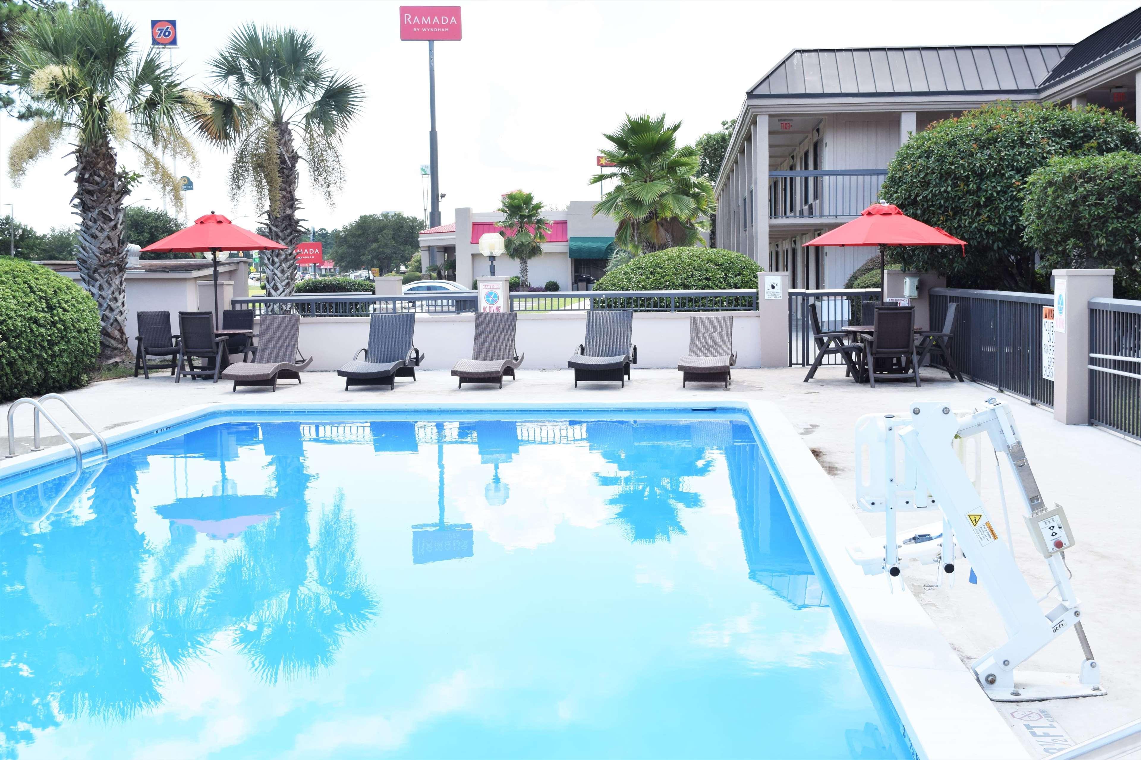 Ramada By Wyndham Savannah Gateway Georgetown Exterior foto